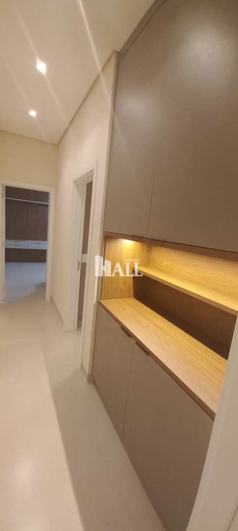 Casa com 3 quartos à venda, 201m² — foto 4 de 37