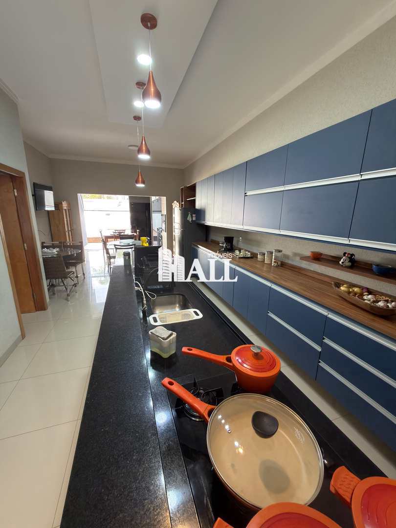 Casa com 3 quartos à venda, 200m² — foto 8 de 25