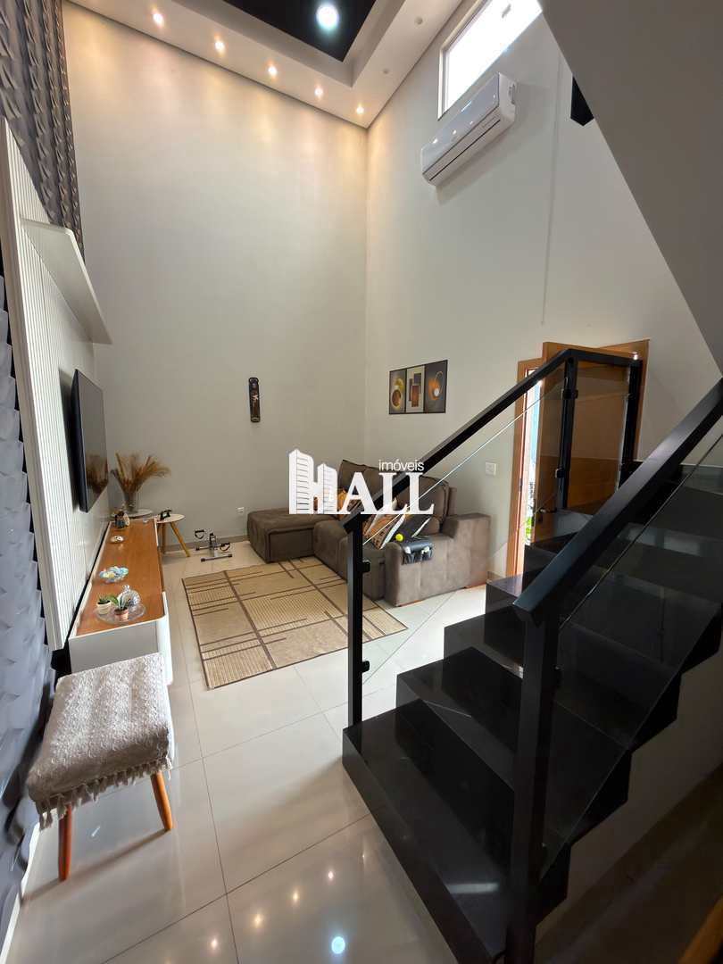 Casa com 3 quartos à venda, 200m² — foto 3 de 25