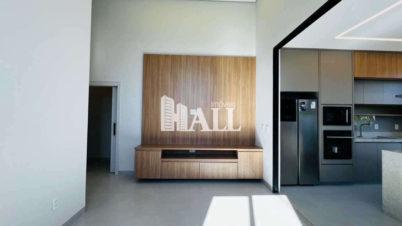 Casa com 3 quartos à venda, 169m² — foto 2 de 35
