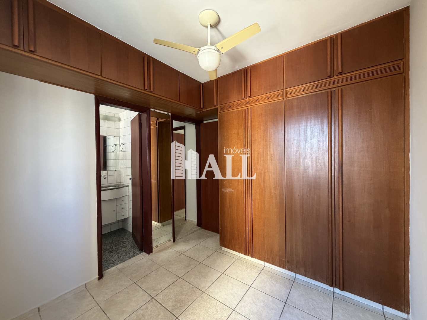 Apartamento com 3 quartos à venda, 70m² — foto 4 de 18