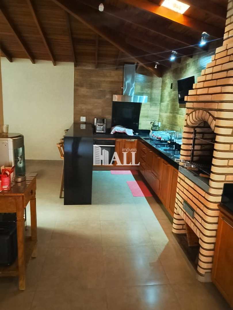 Casa com 3 quartos à venda, 120m² — foto 1 de 20