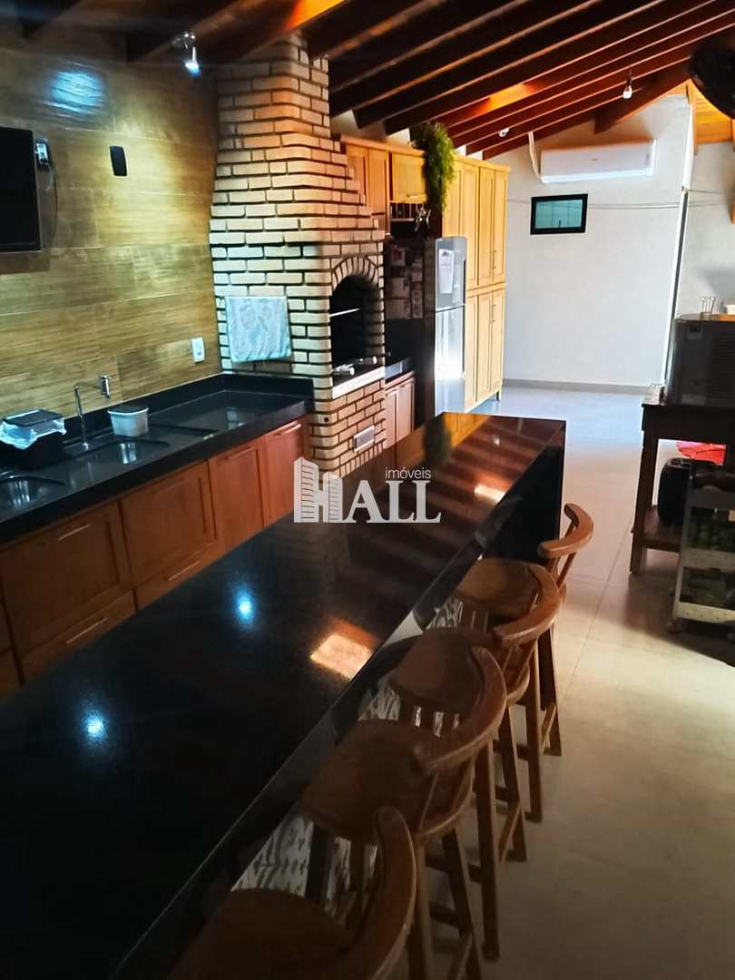 Casa com 3 quartos à venda, 120m² — foto 2 de 20