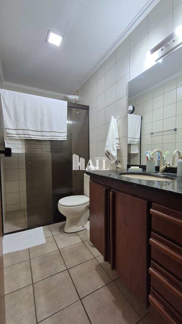 Apartamento com 4 quartos à venda, 136m² — foto 22 de 25