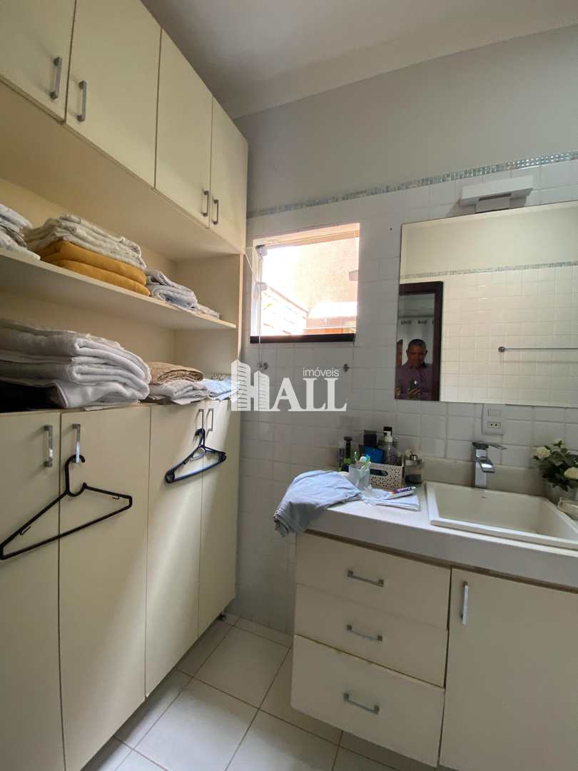Casa com 3 quartos à venda, 240m² — foto 23 de 29