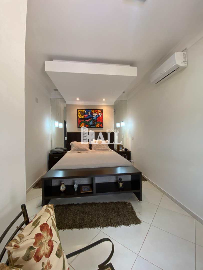 Casa com 3 quartos à venda, 240m² — foto 14 de 29