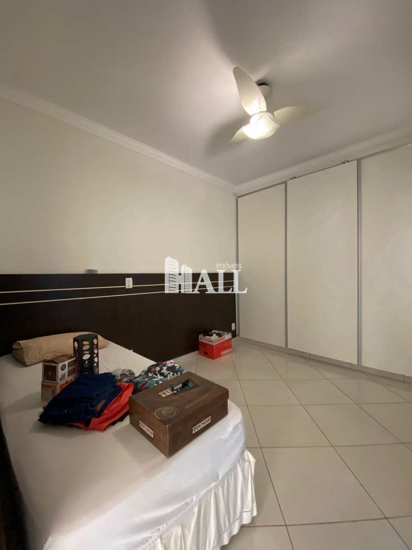 Casa com 3 quartos à venda, 240m² — foto 20 de 29