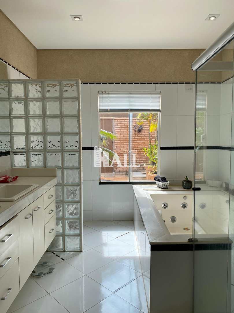 Casa com 3 quartos à venda, 240m² — foto 17 de 29