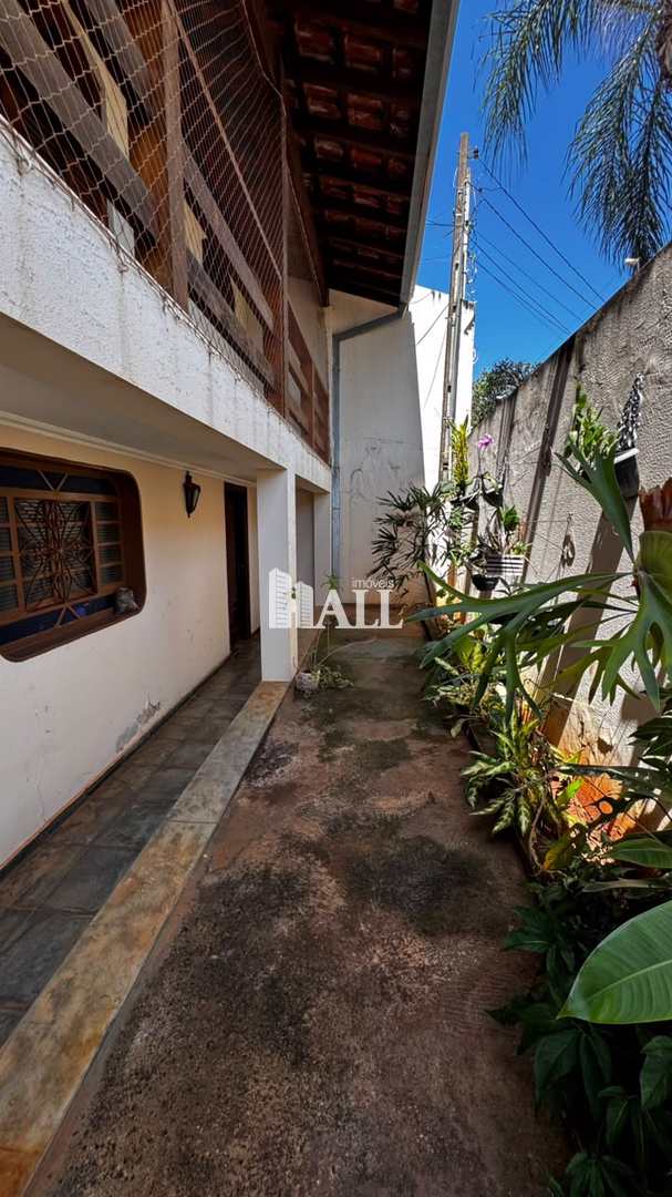 Casa com 3 quartos à venda, 394m² — foto 30 de 32
