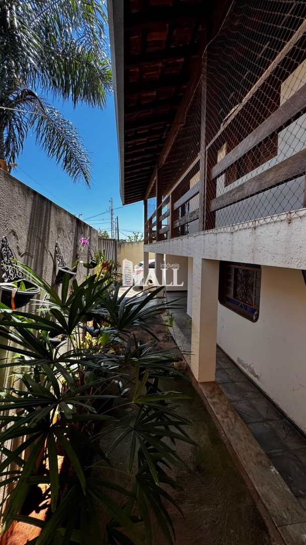 Casa com 3 quartos à venda, 394m² — foto 31 de 32