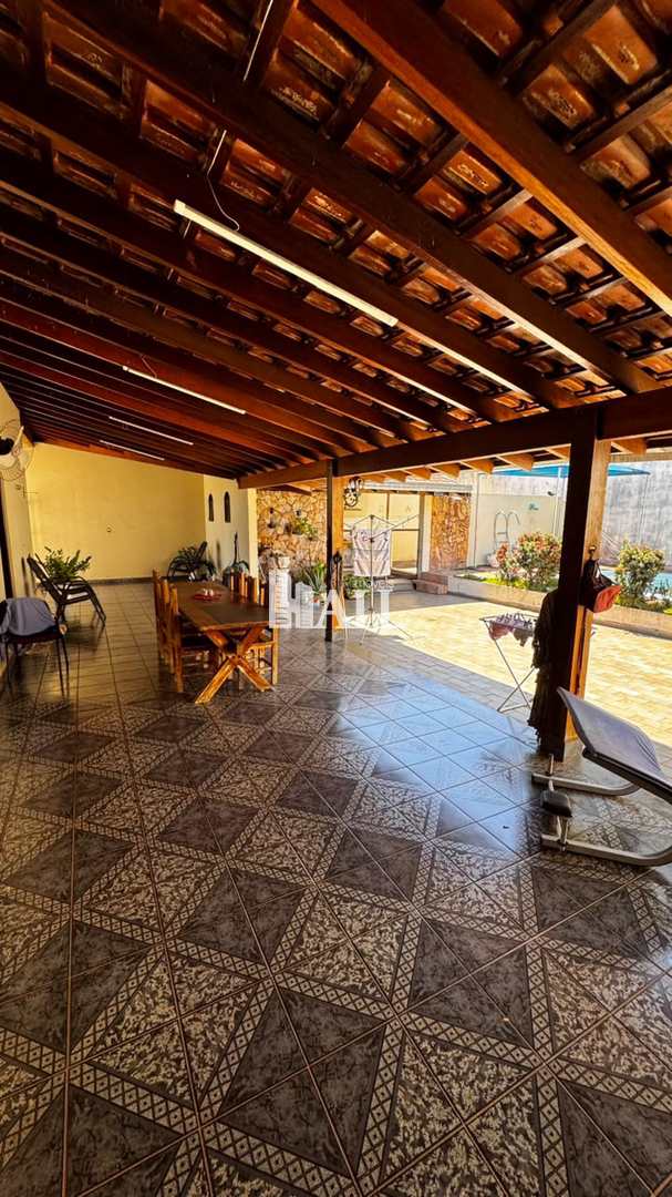 Casa com 3 quartos à venda, 394m² — foto 24 de 32