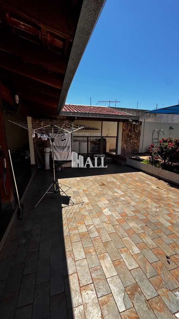 Casa com 3 quartos à venda, 394m² — foto 25 de 32