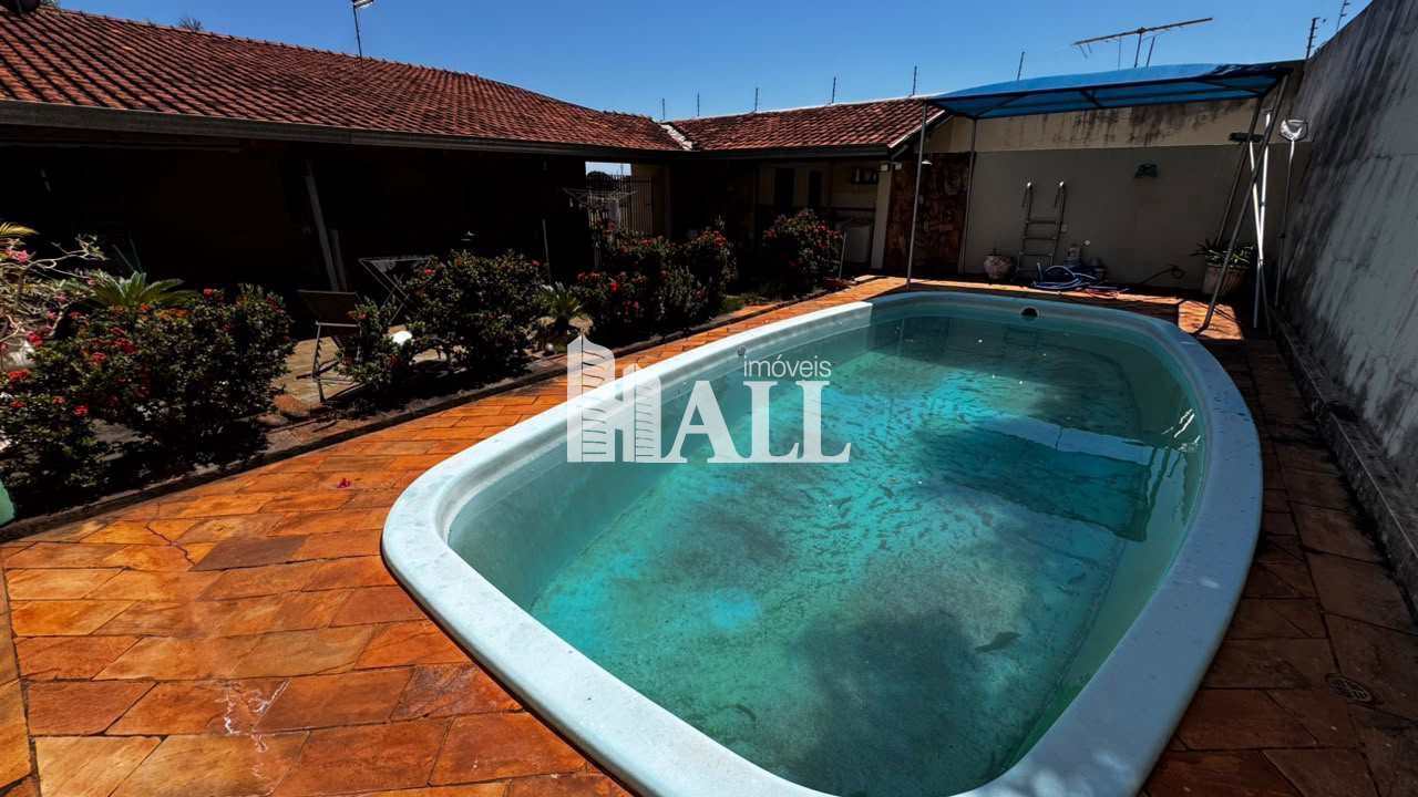 Casa com 3 quartos à venda, 394m² — foto 28 de 32