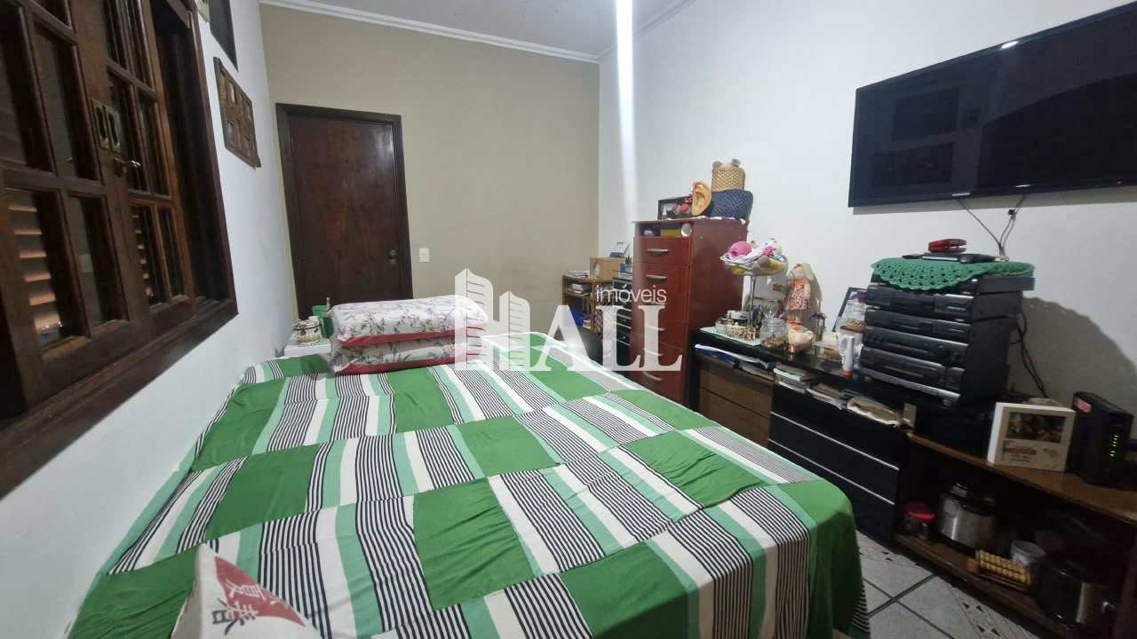 Casa com 3 quartos à venda, 394m² — foto 13 de 32