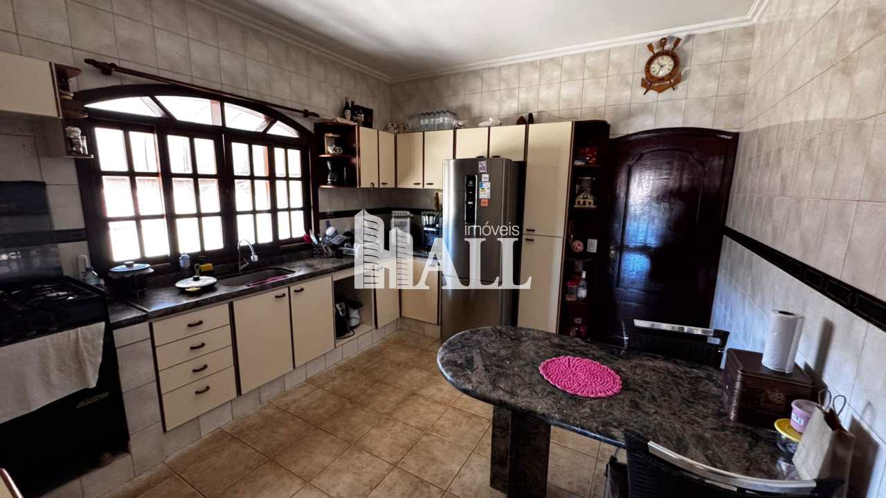 Casa com 3 quartos à venda, 394m² — foto 6 de 32