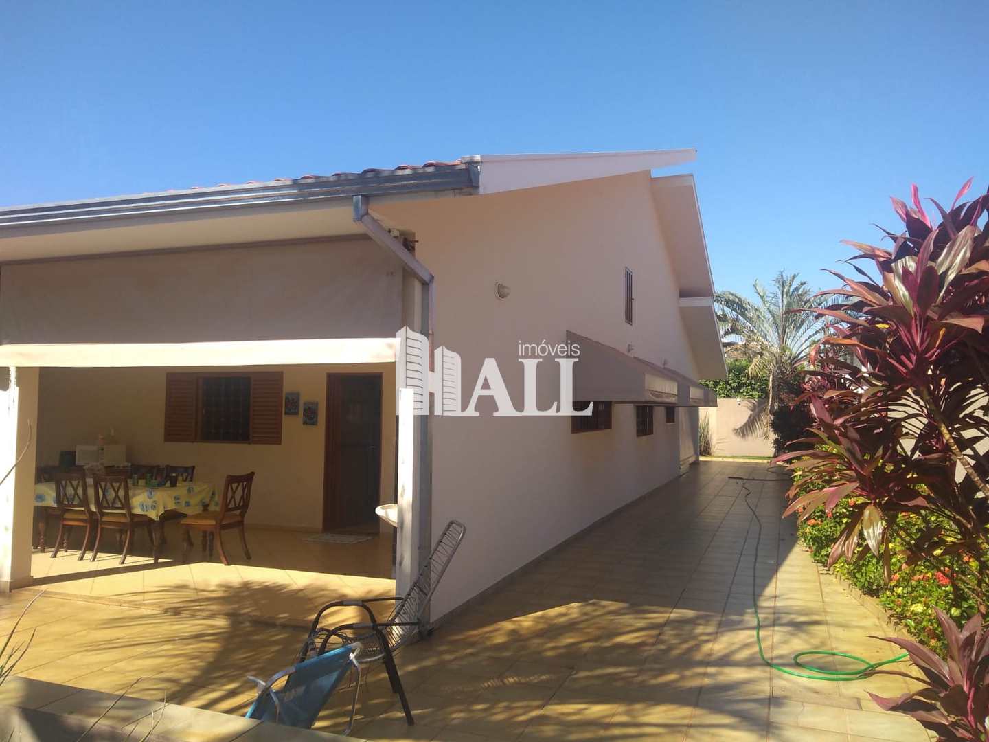 Casa com 3 quartos à venda, 240m² — foto 9 de 36