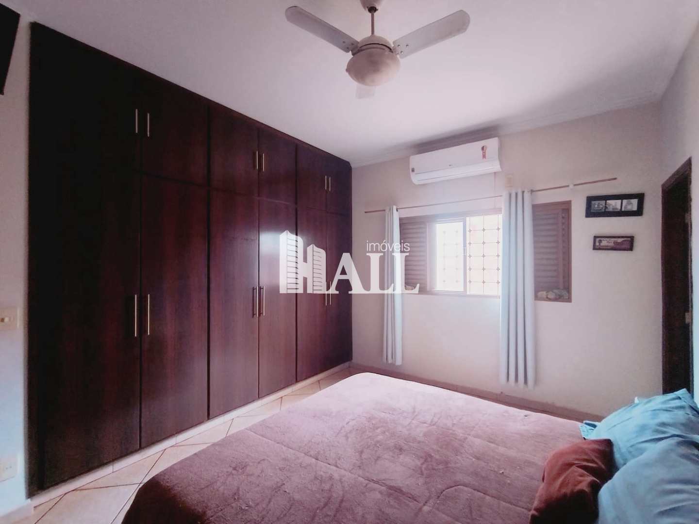 Casa com 3 quartos à venda, 240m² — foto 26 de 36