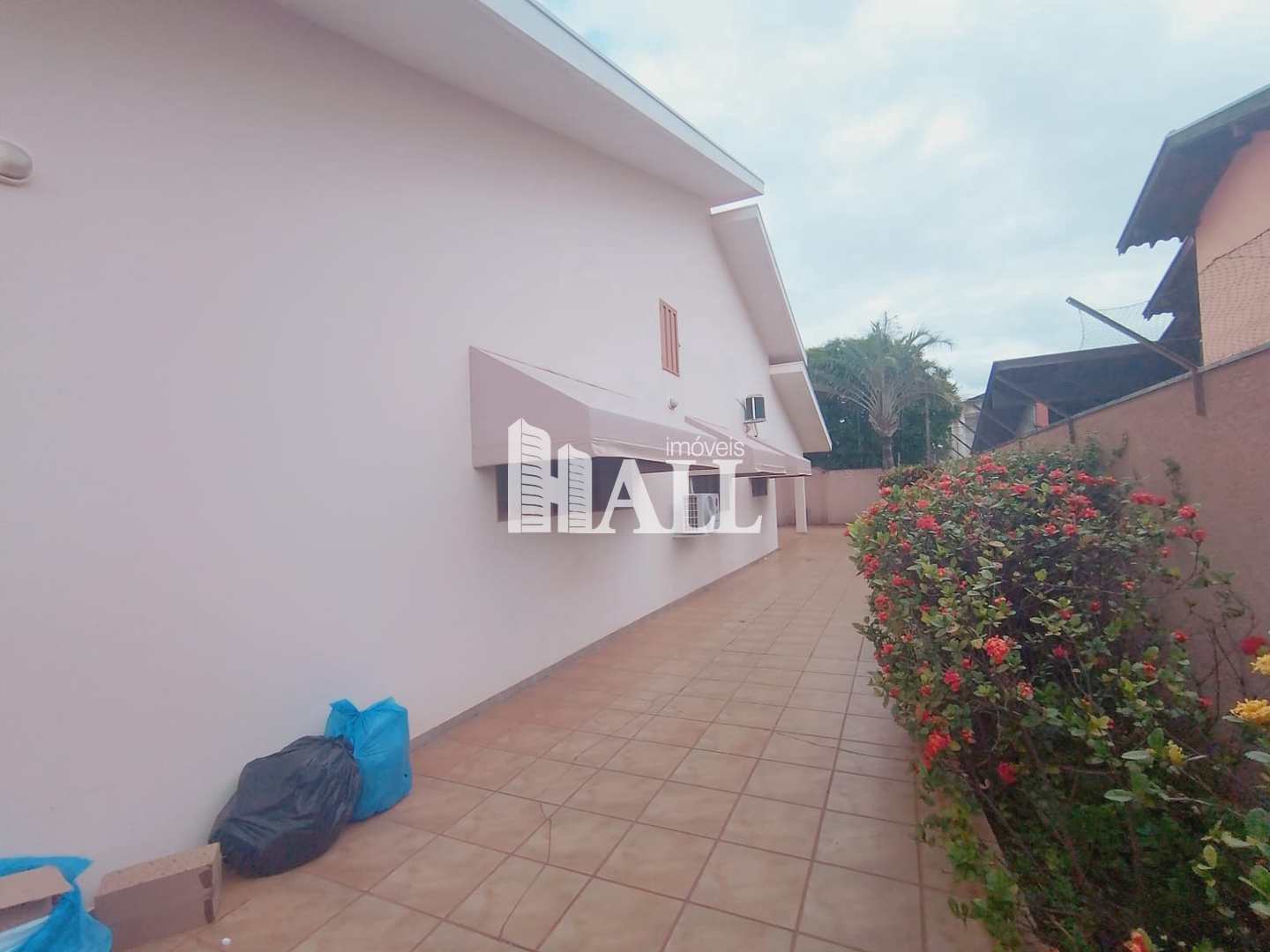 Casa com 3 quartos à venda, 240m² — foto 20 de 36