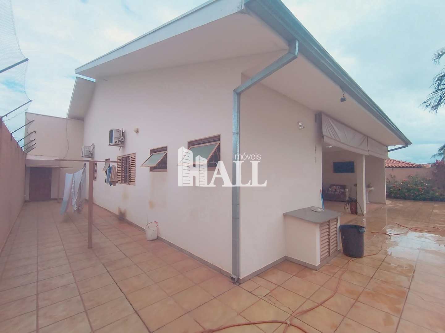 Casa com 3 quartos à venda, 240m² — foto 33 de 36