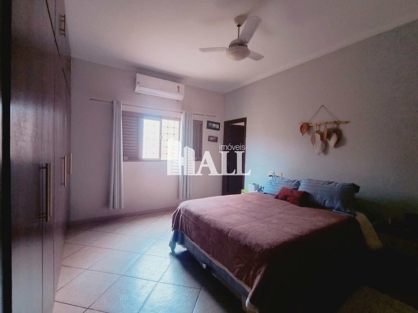 Casa com 3 quartos à venda, 240m² — foto 18 de 36