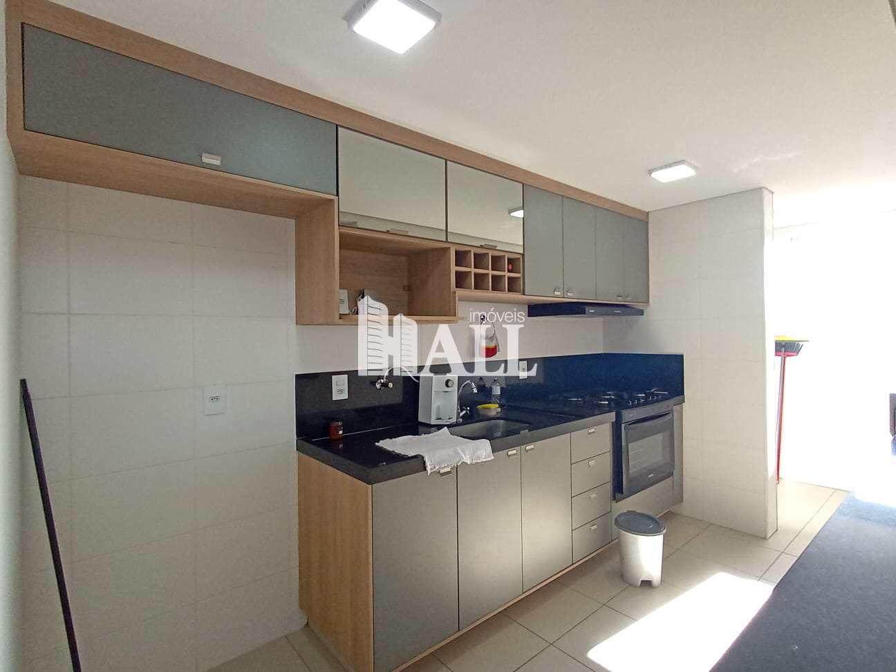 Apartamento com 2 quartos à venda, 70m² — foto 3 de 18