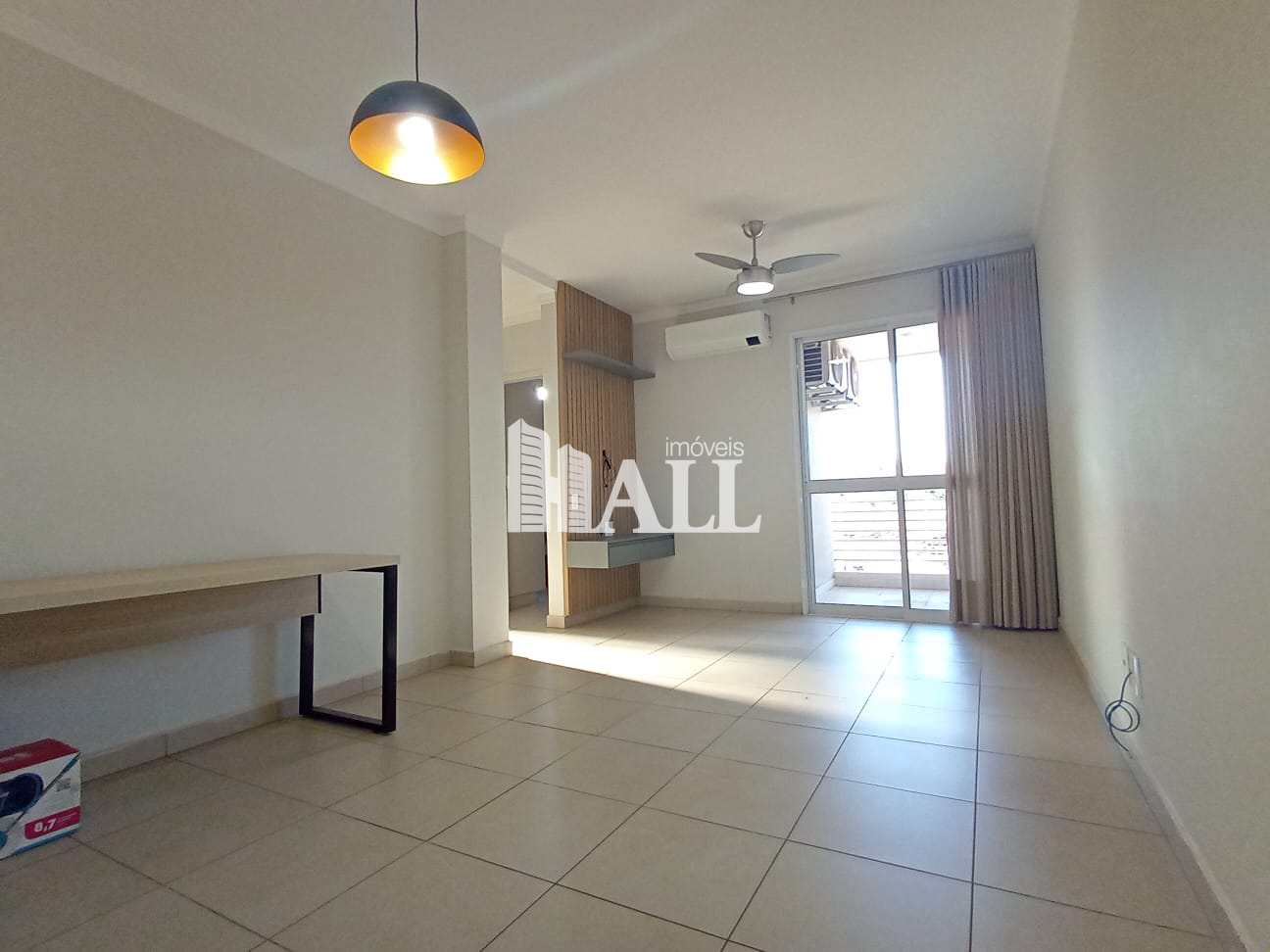 Apartamento com 2 quartos à venda, 70m² — foto 2 de 18