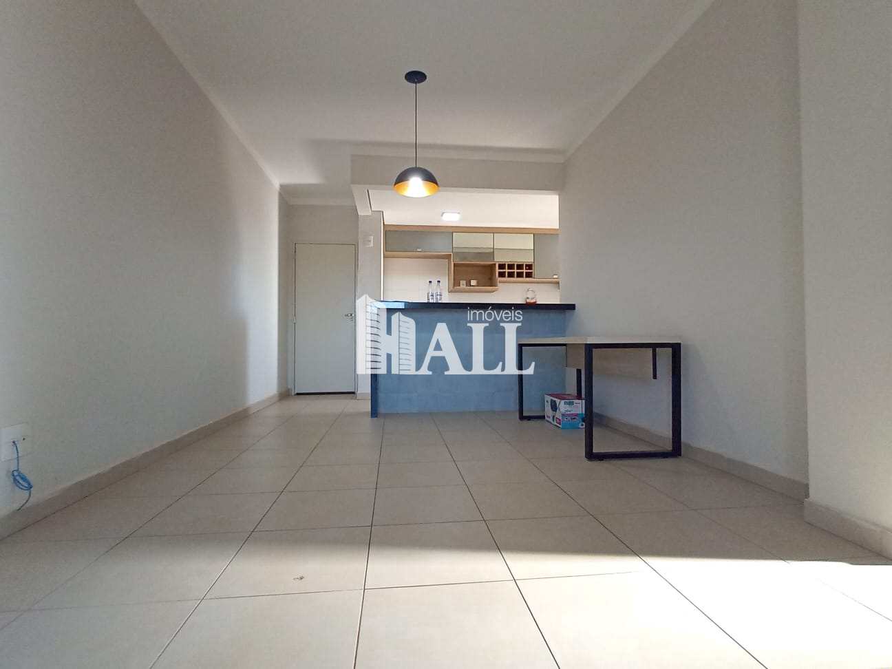 Apartamento com 2 quartos à venda, 70m² — foto 1 de 18