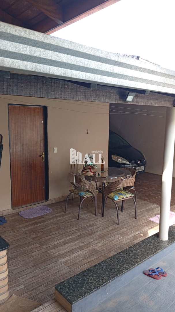 Casa com 3 quartos à venda, 180m² — foto 4 de 22