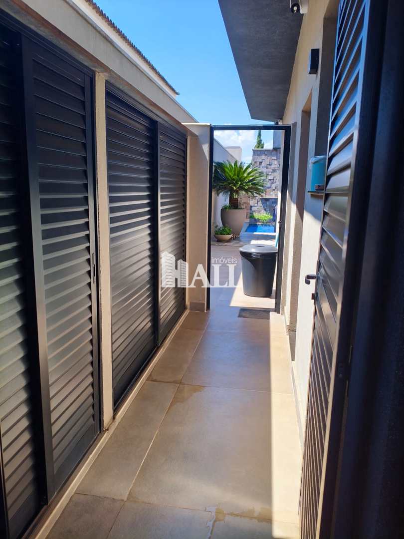 Casa com 4 quartos à venda, 563m² — foto 42 de 56