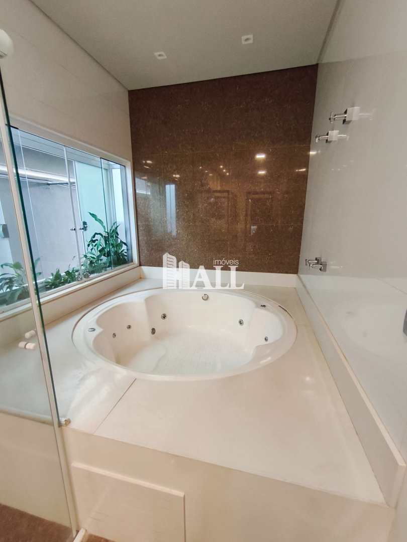 Casa com 4 quartos à venda, 563m² — foto 22 de 56