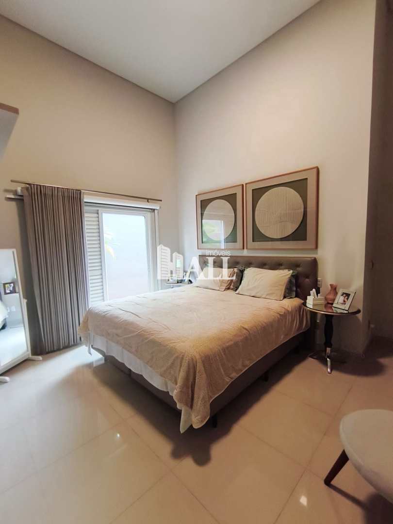 Casa com 4 quartos à venda, 563m² — foto 18 de 56