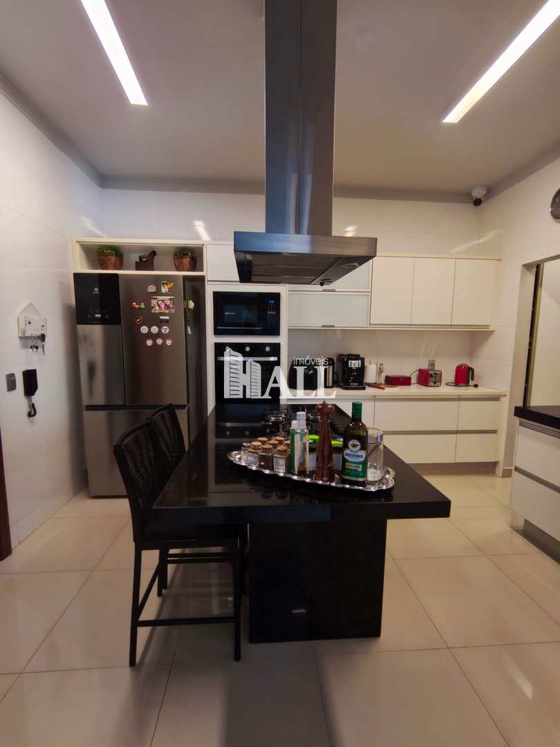 Casa com 4 quartos à venda, 563m² — foto 8 de 56