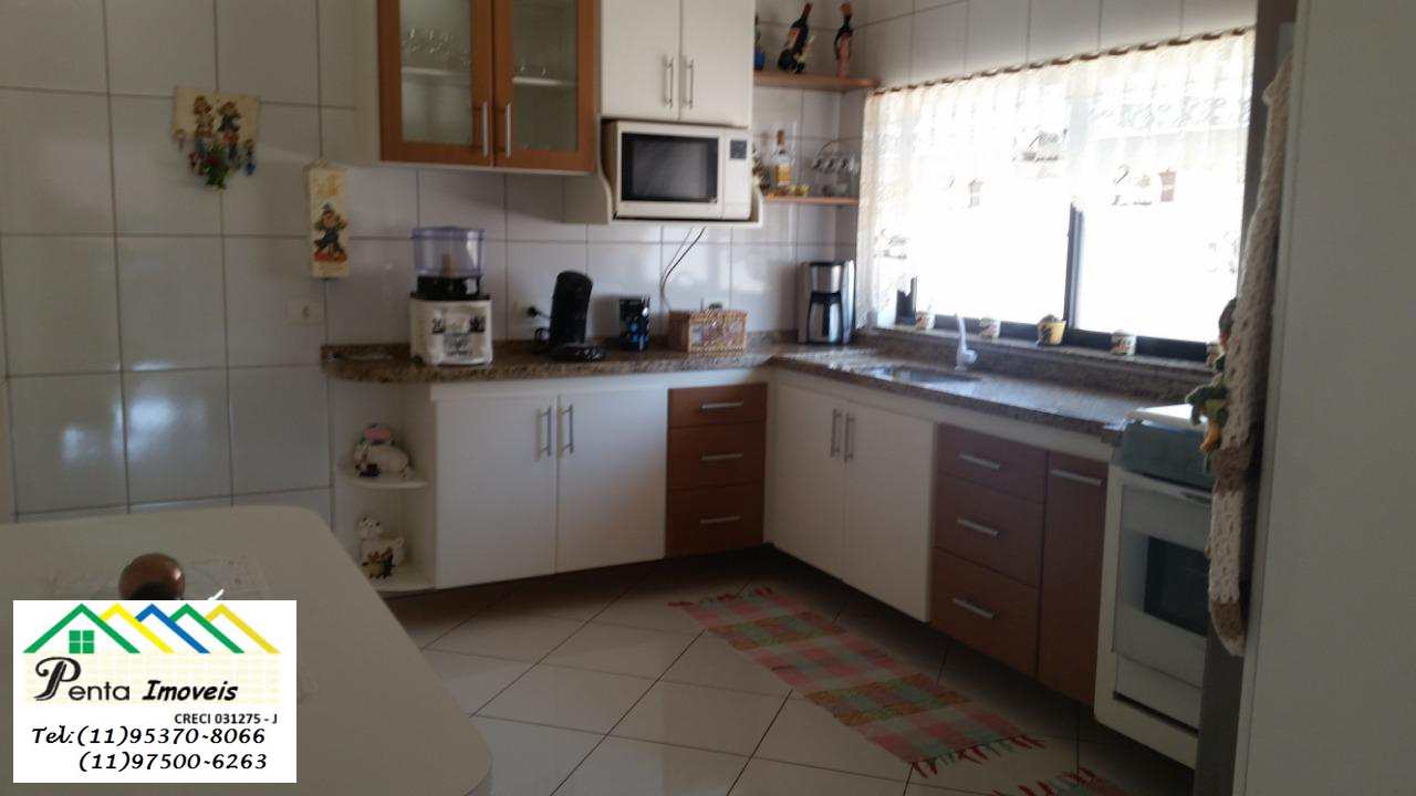 Casa à venda com 3 quartos, 750m² - Foto 21