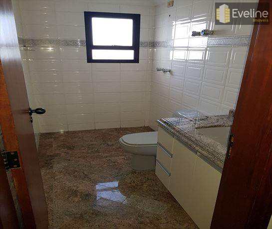 Apartamento à venda com 4 quartos, 203m² - Foto 2