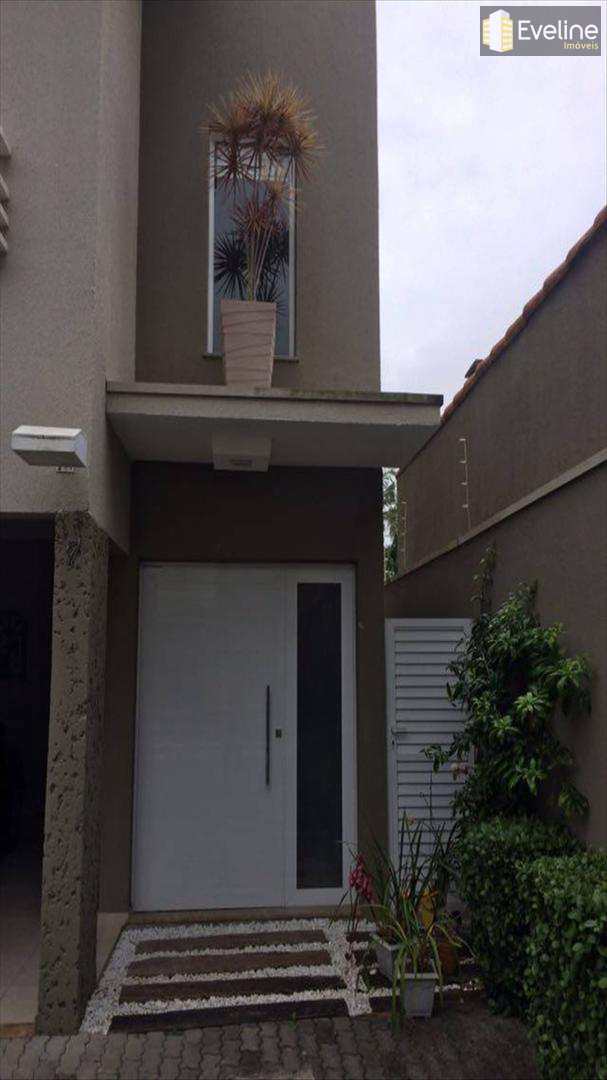 Casa à venda com 4 quartos, 200m² - Foto 25