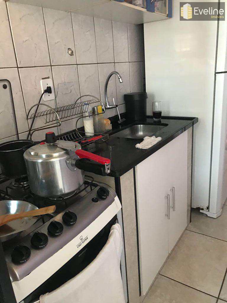 Apartamento à venda com 2 quartos, 44m² - Foto 13