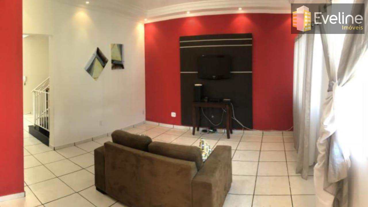 Casa à venda com 3 quartos, 210m² - Foto 9