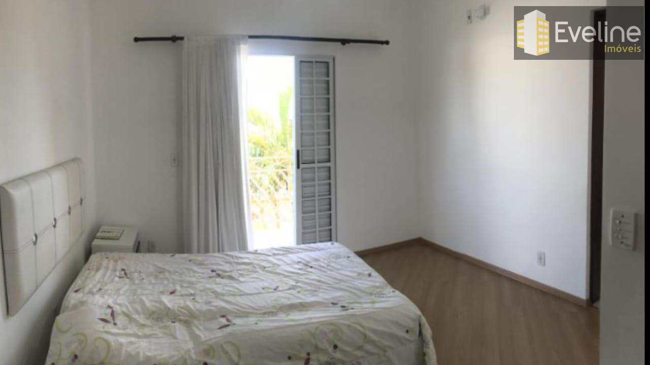 Casa à venda com 3 quartos, 210m² - Foto 19