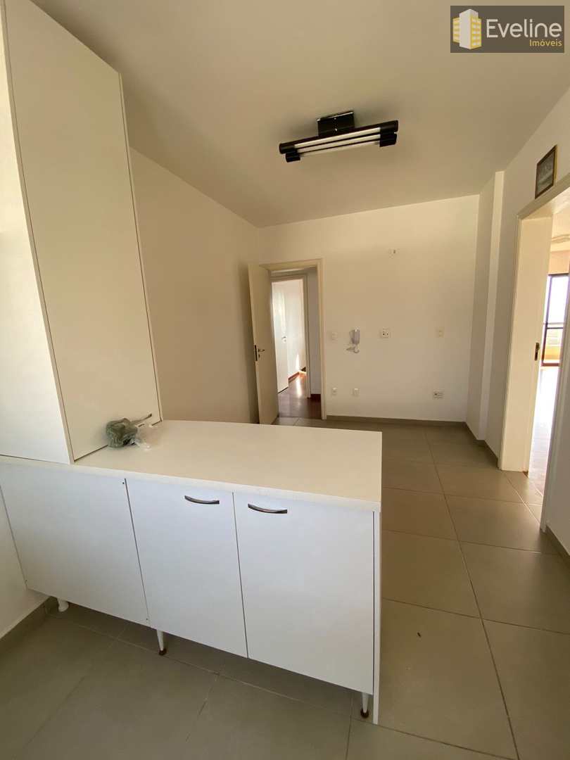 Apartamento à venda com 3 quartos, 145m² - Foto 6