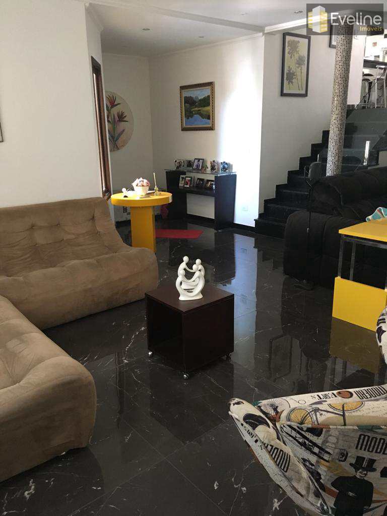 Casa de Condomínio à venda com 3 quartos, 290m² - Foto 1