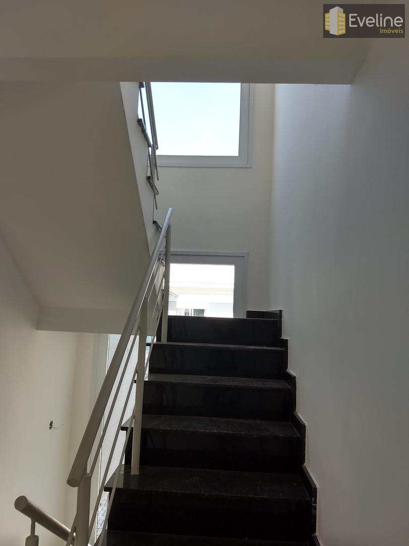 Casa de Condomínio para alugar com 3 quartos, 234m² - Foto 19