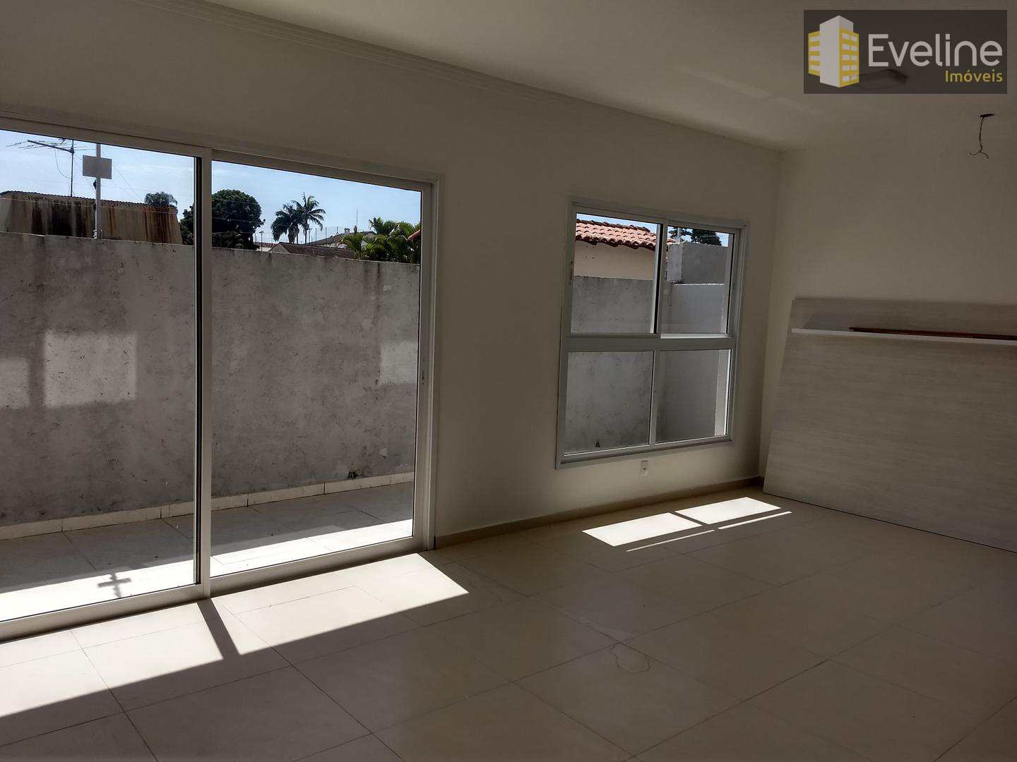 Casa de Condomínio para alugar com 3 quartos, 234m² - Foto 3