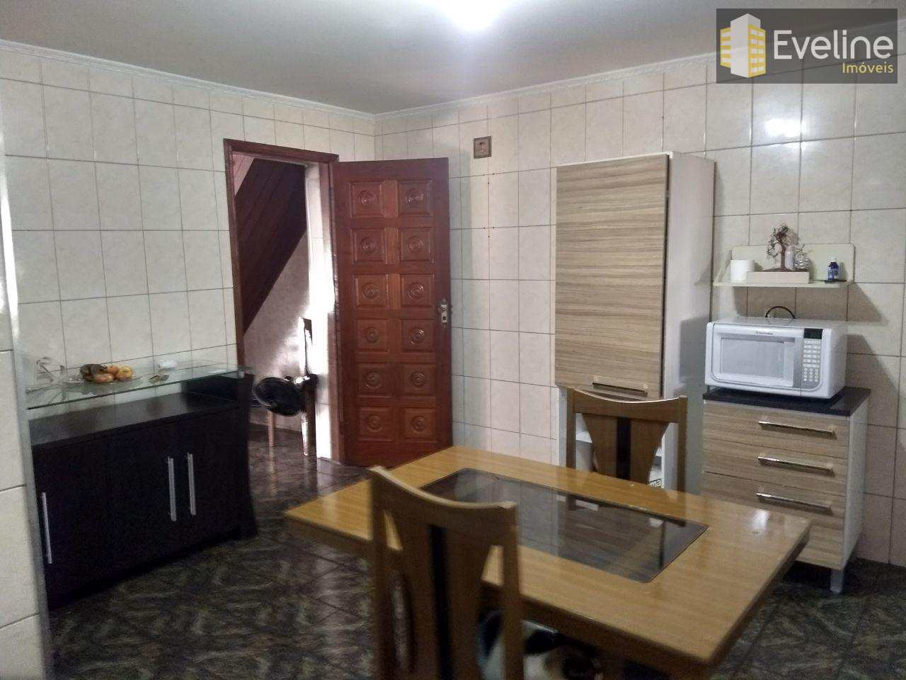 Sobrado à venda com 3 quartos, 197m² - Foto 1