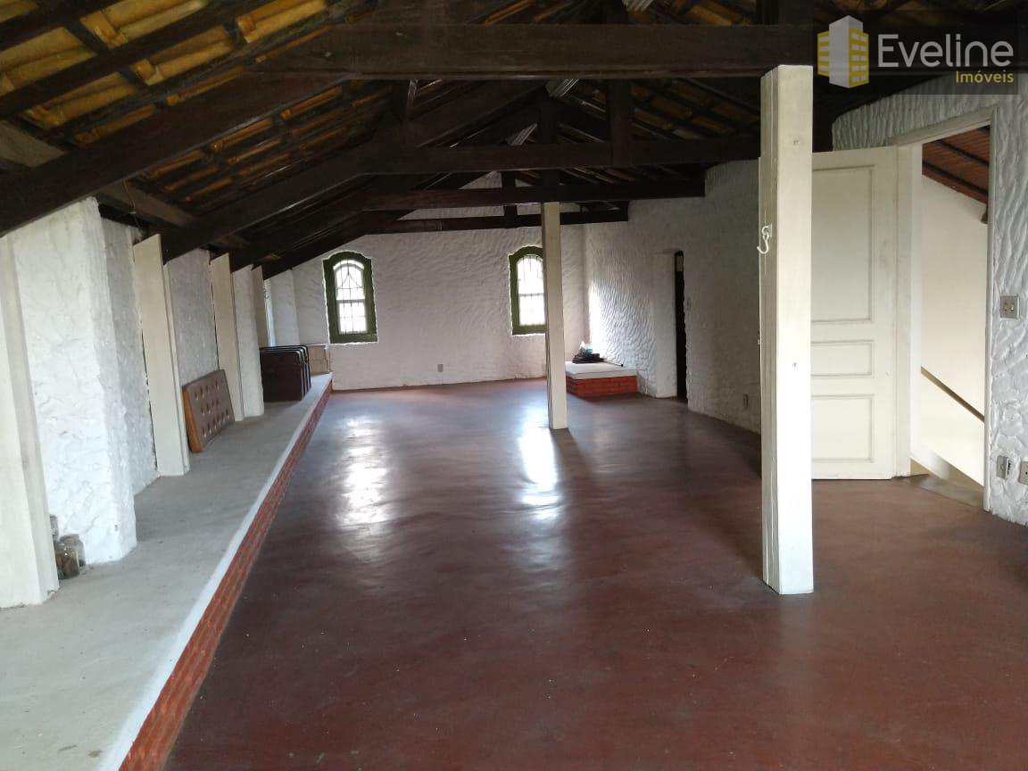 Casa à venda com 4 quartos, 350m² - Foto 11