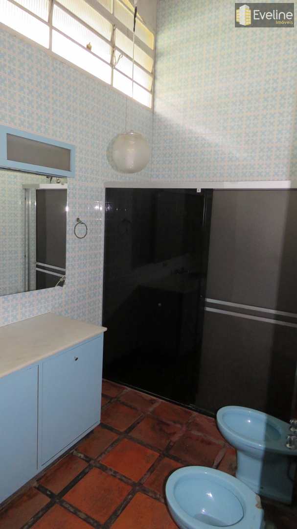 Casa à venda com 4 quartos, 350m² - Foto 28