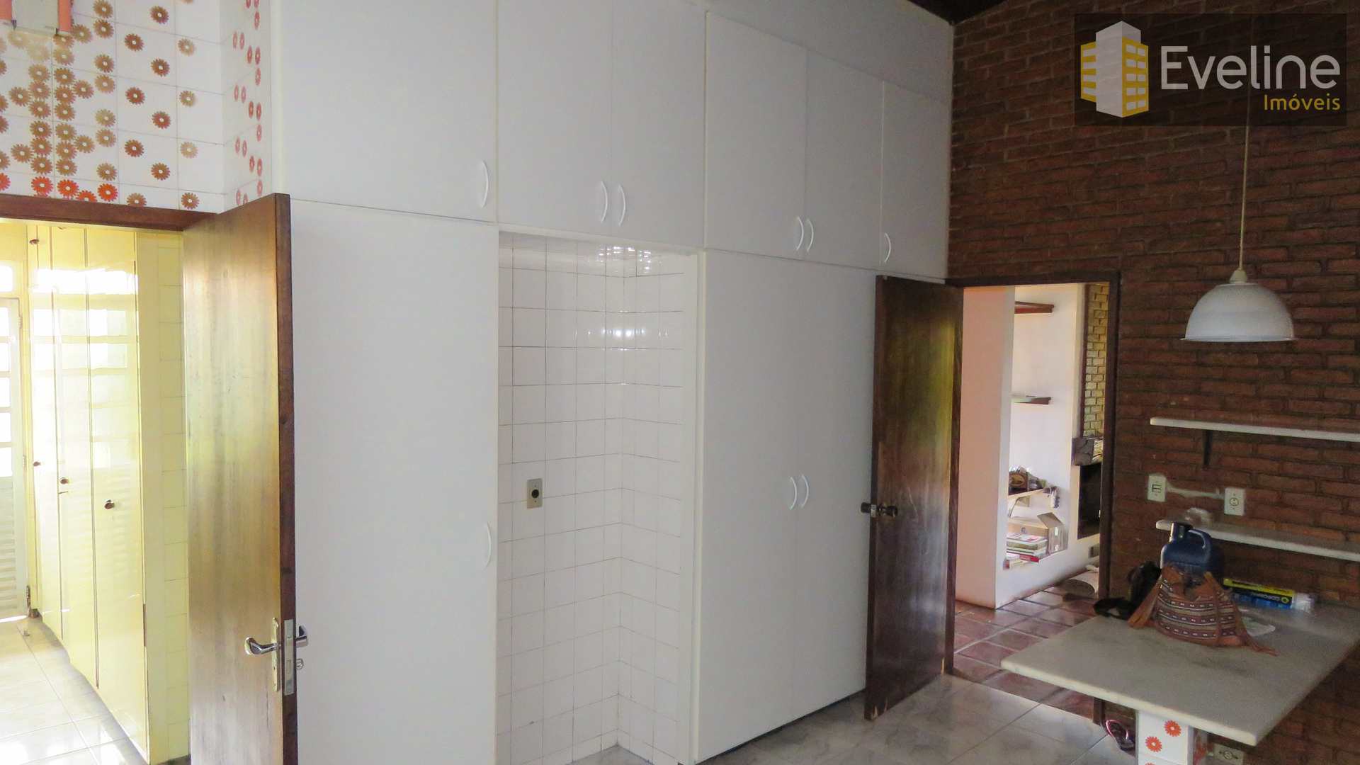 Casa à venda com 4 quartos, 350m² - Foto 37