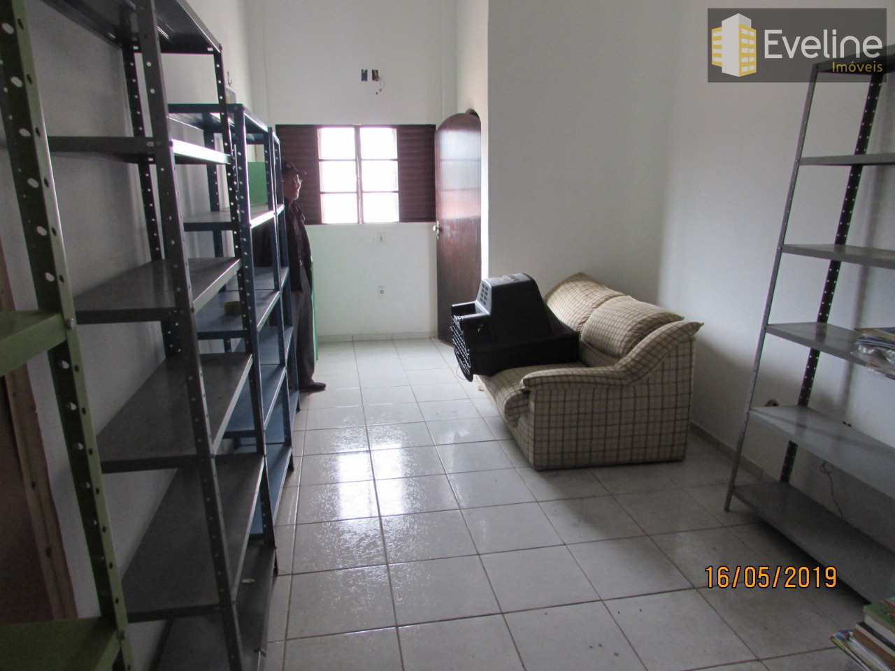 Conjunto Comercial-Sala à venda com 2 quartos, 300m² - Foto 9