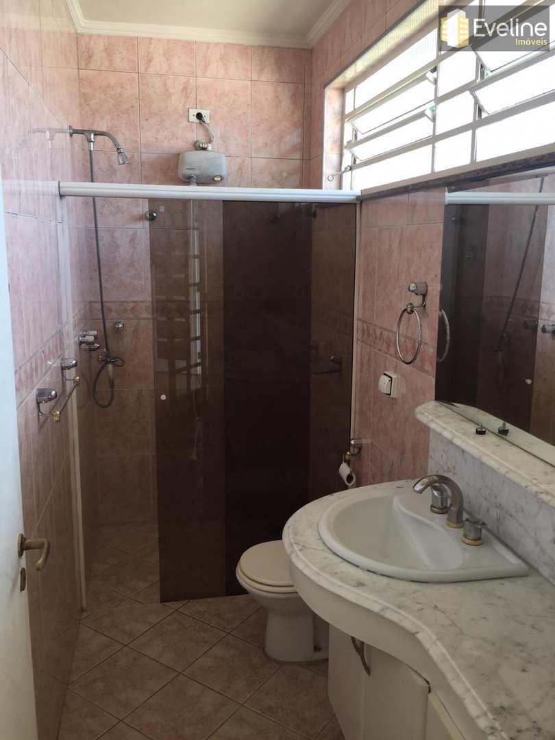 Casa à venda e aluguel com 6 quartos, 750m² - Foto 9