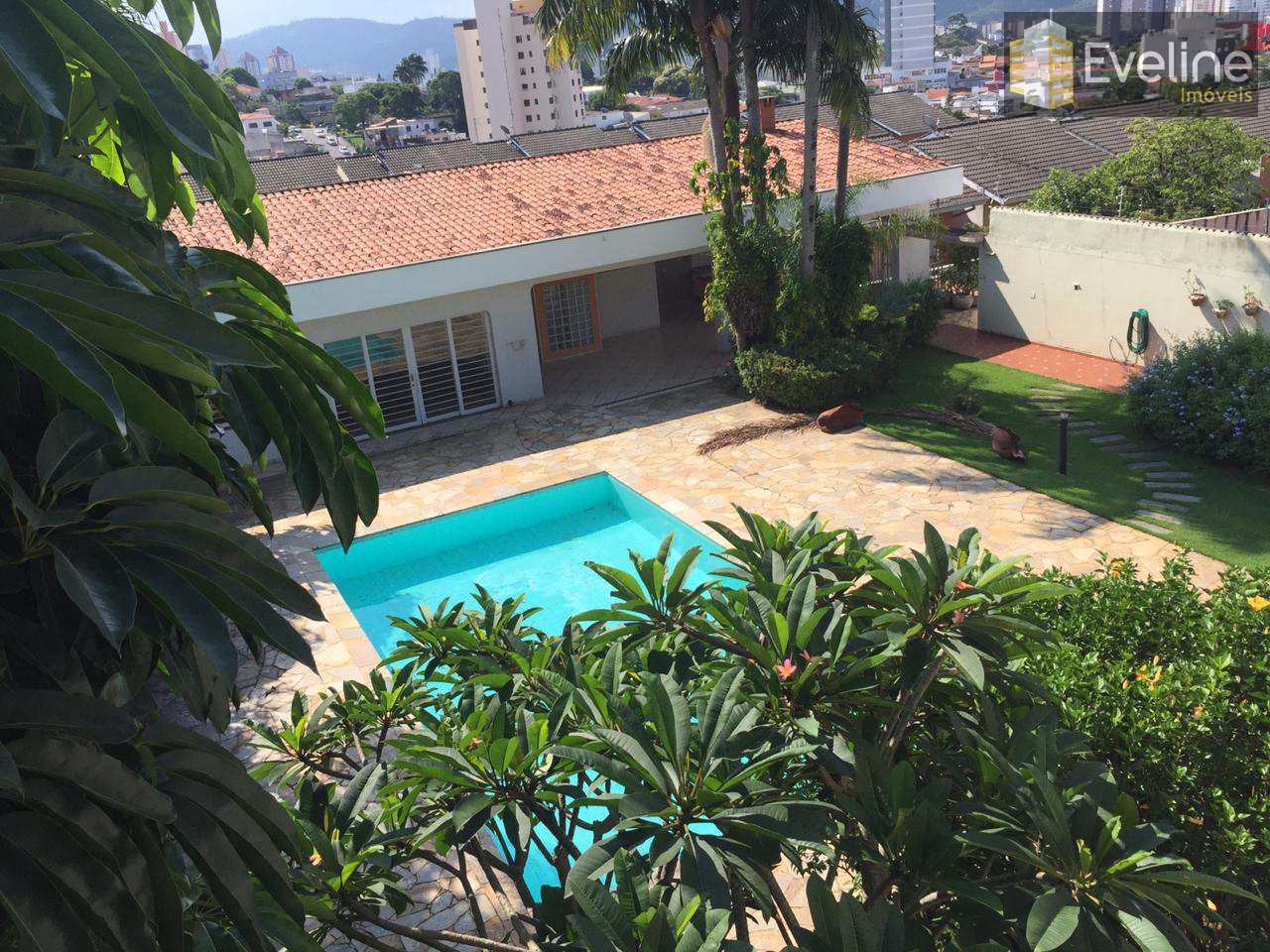 Casa à venda e aluguel com 6 quartos, 750m² - Foto 17