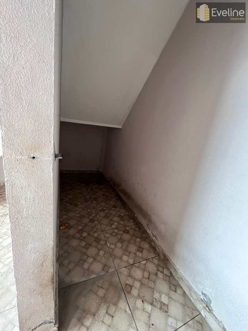 Sobrado à venda e aluguel com 3 quartos, 240m² - Foto 13